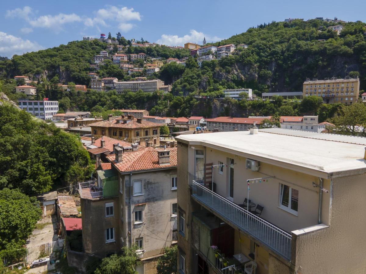 Stunning Apartment In Quiet Street Near Center With Free Parking 4 Floor Rijeka Bagian luar foto