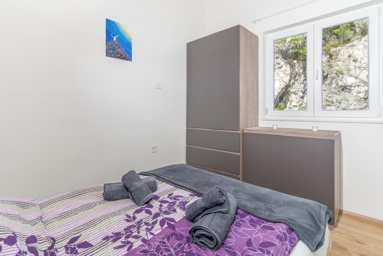 Stunning Apartment In Quiet Street Near Center With Free Parking 4 Floor Rijeka Bagian luar foto